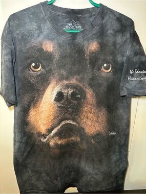 The Mountain Black Rottweiler Face Graphic Tee